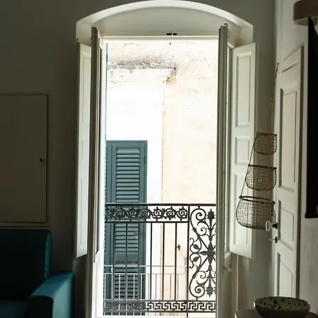 Mava Ampio Con Terrazza In Centro Storico